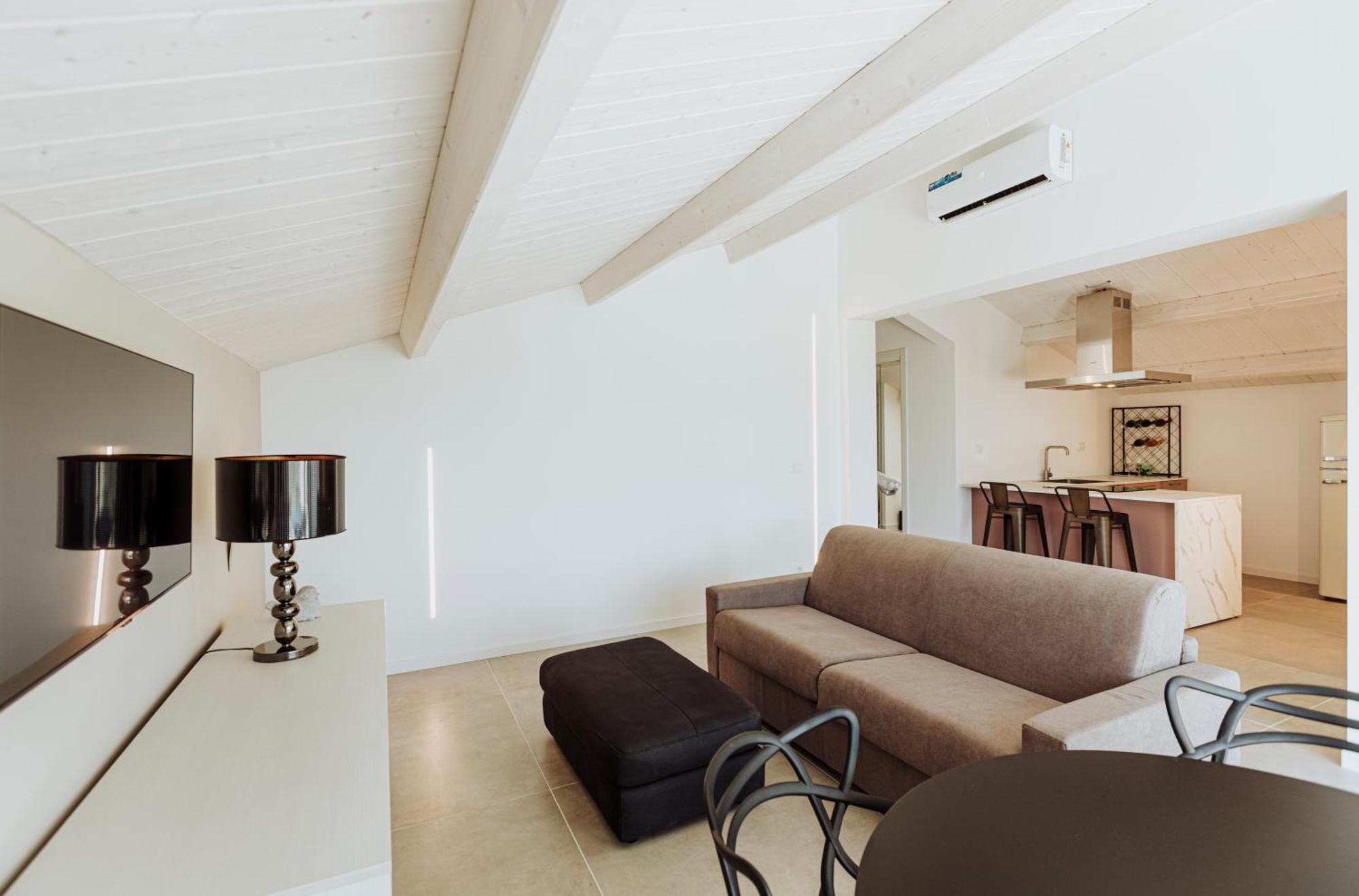 Suite 106 วาสโต ภายนอก รูปภาพ