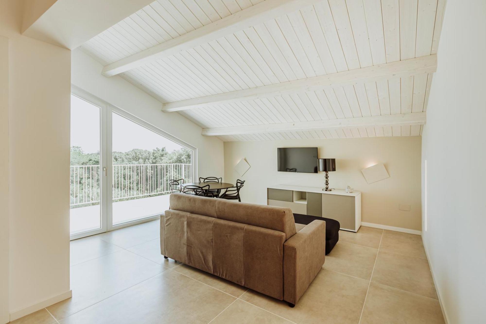 Suite 106 วาสโต ภายนอก รูปภาพ
