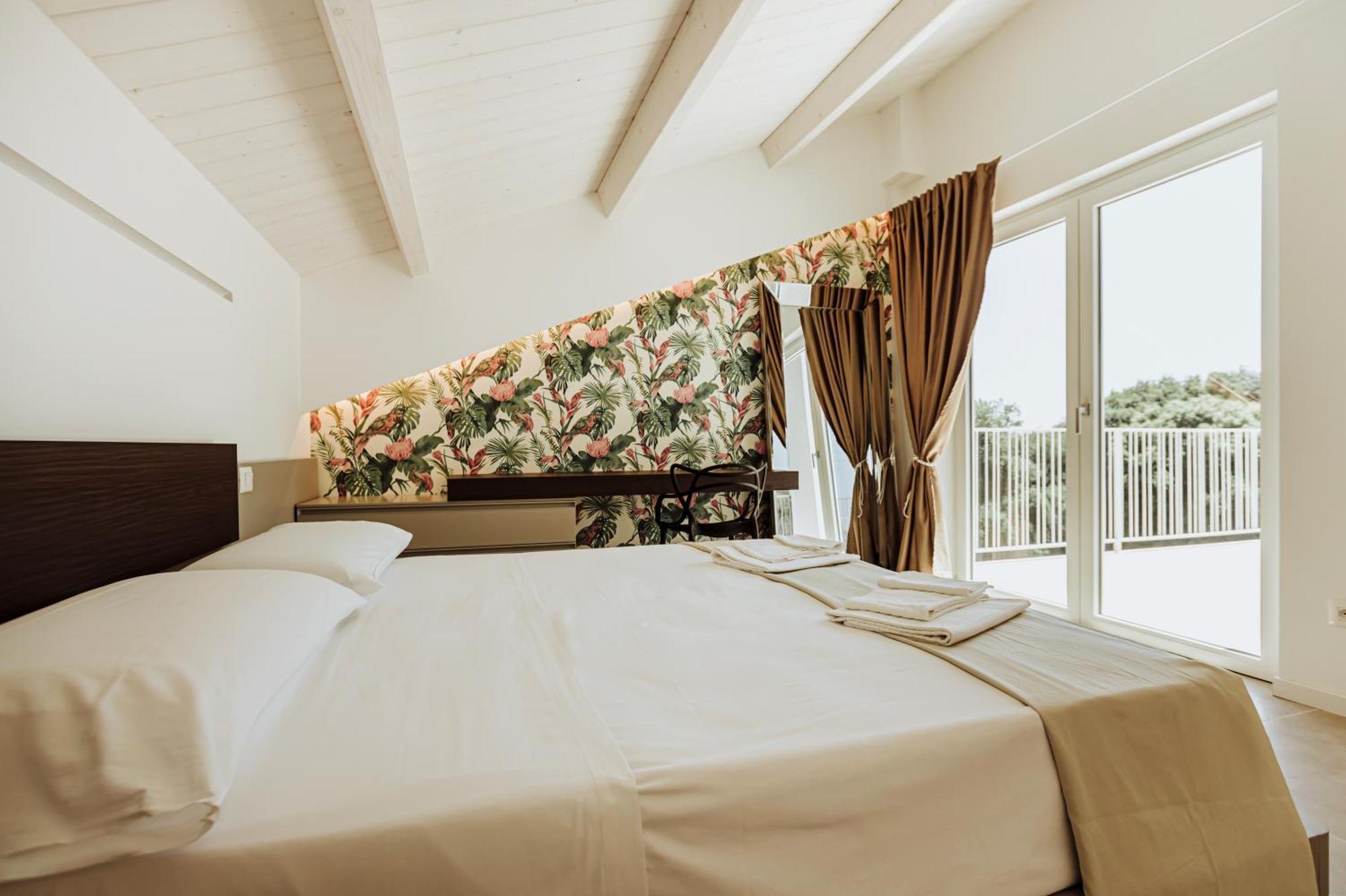 Suite 106 วาสโต ภายนอก รูปภาพ